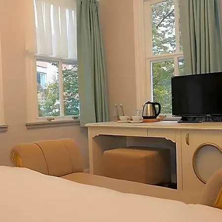 Hotel Pasaport Pier Kadikoey 3*
