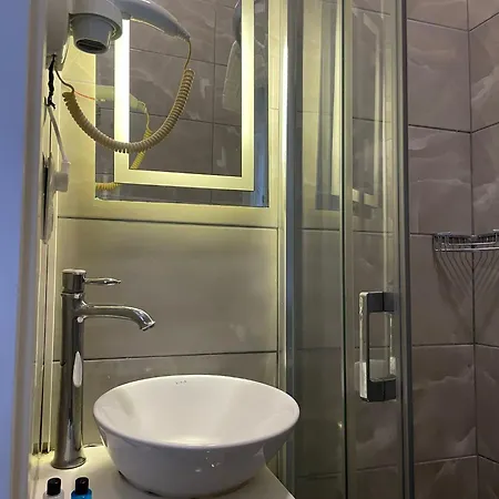 Hotel Pasaport Pier Kadikoey 3*