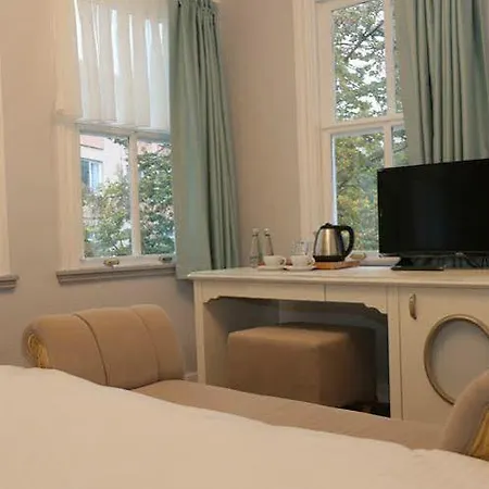 Pasaport Pier Kadikoey 3* Стамбул